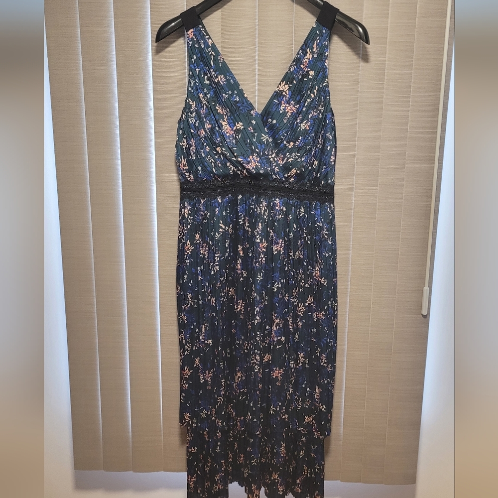 NWOT/ BANANA REPUBLIC DRESS